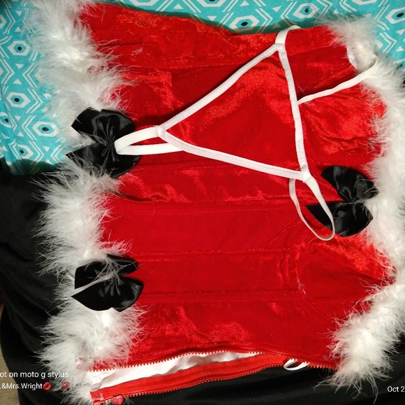 Mrs. Santa Corset - Picture 3 of 4